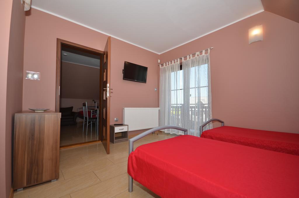 Hotel Pod Strzecha Ujście-Darłowskie Exterior foto